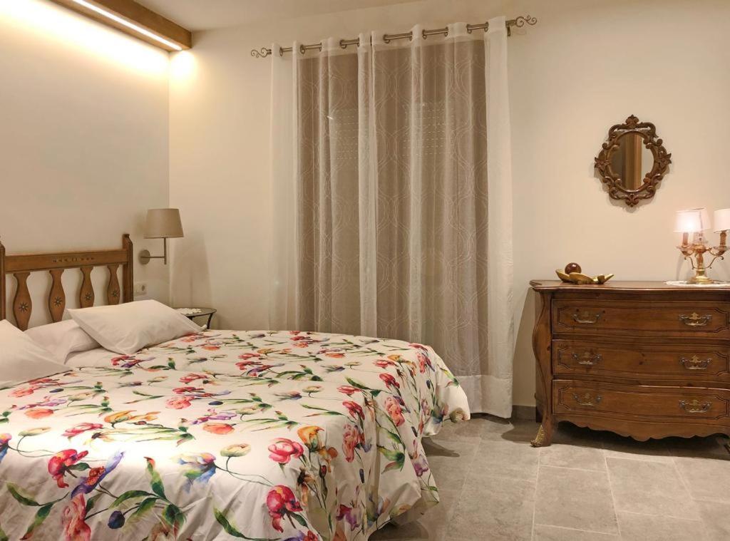 Cami De La Font Apartment Cretas Exterior photo